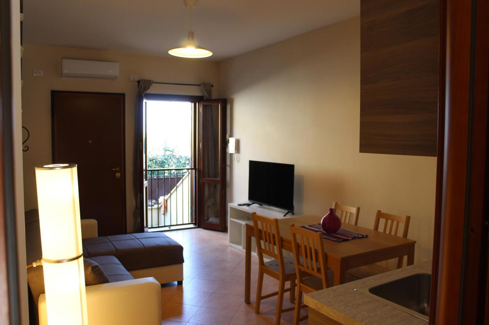 Casa Indipendente Fronte Metro C Rom